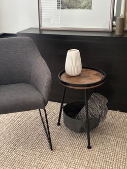Round Side Table with Storage Basket