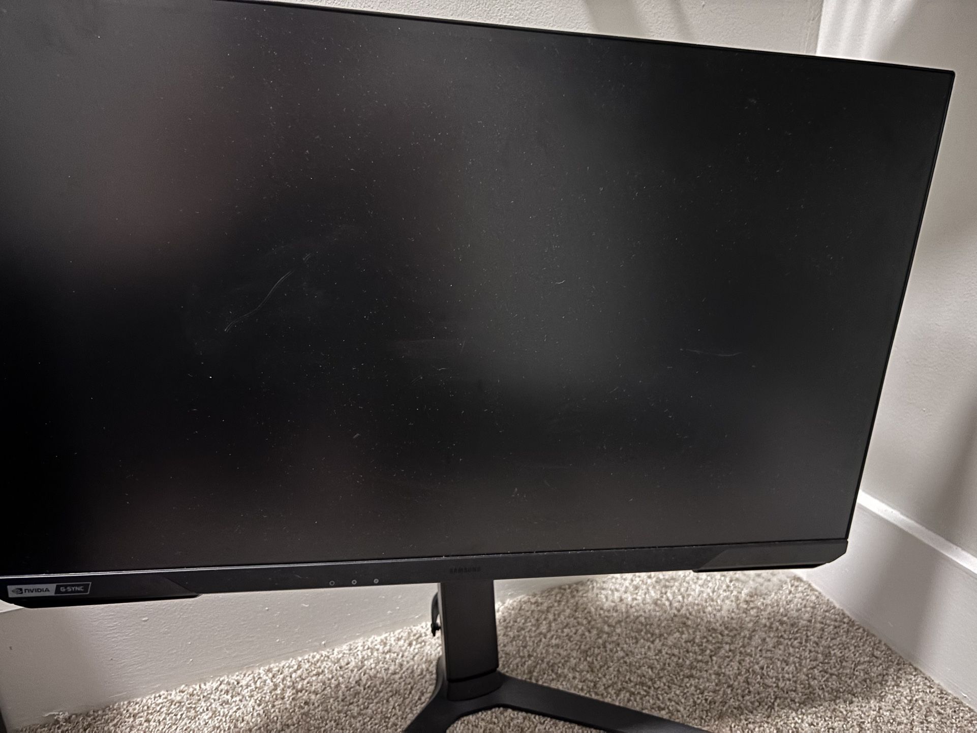 Gaming PC + Samsung G-Sync Monitor – Fast Setup, Great Deal!