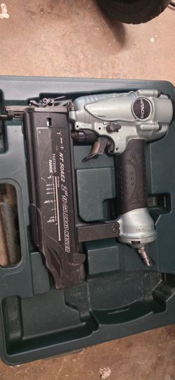 Hitachi NT 50AE2 2inch Brad nailer