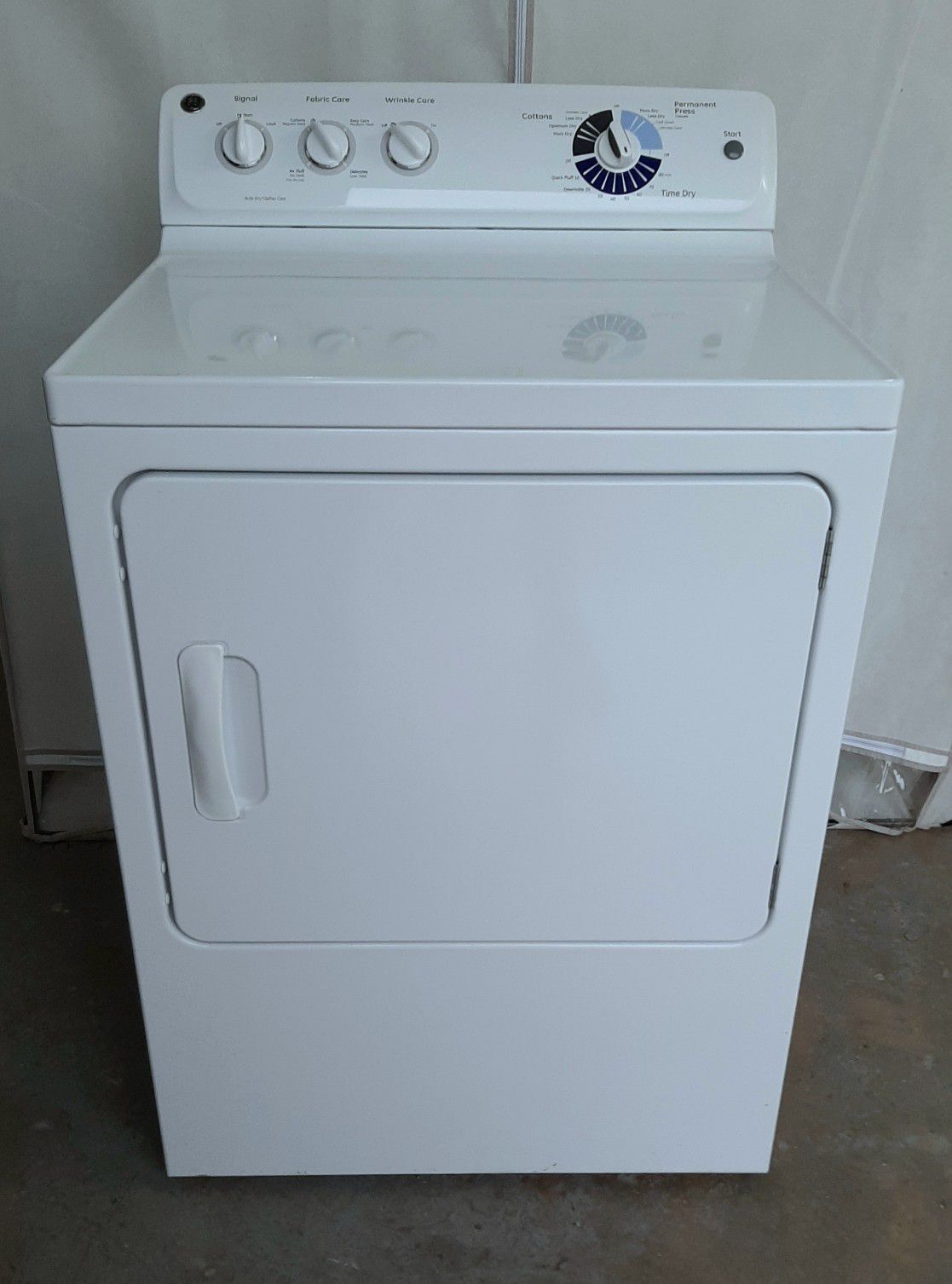 Dryer GE (FREE DELIVERY & INSTALLATION)