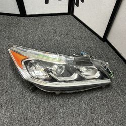 2016-2017 Honda Accord Sedan Halogen DRL LED Right Side Headlight Assembly OEM
