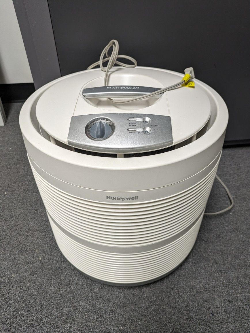 Honeywell Hepa Air Filter air Cleaner In Excellent Condition 50250-s