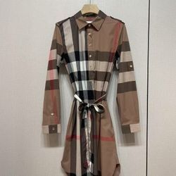 BURBERRY British plaid dress