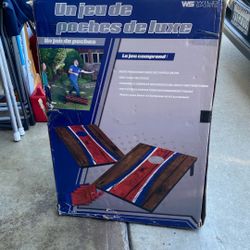 Corn Hole Set In Near New Condition 