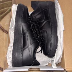 Men’s Air Force 1’s / Black Size 10.5
