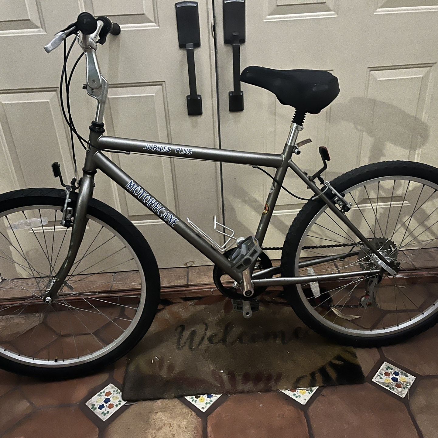 Motobecane Jubilee plus Bicycle Hybrid Upright Cruiser Bike 26 Inch Classic. 7 speed. for Sale in Pembroke Pines FL OfferUp