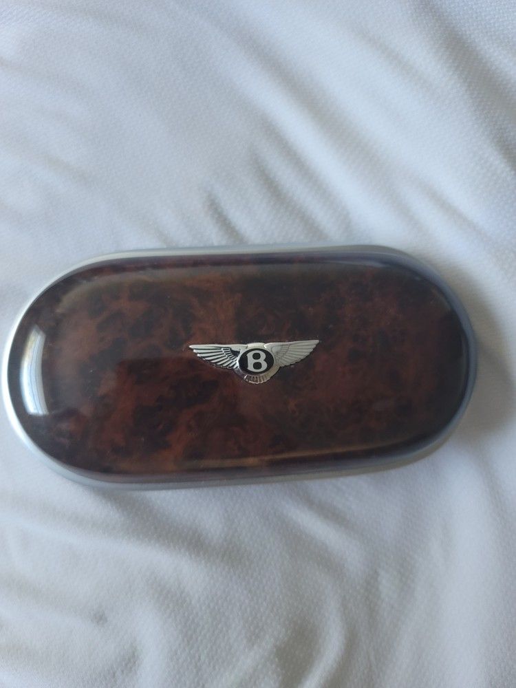 Bentley Glasses Case Oem