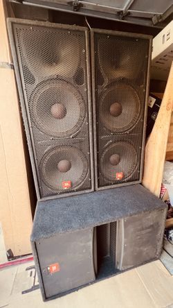 JBL DJ Sound System with 6 15” Woofers And 2 Amplifiers
