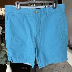 Tommy Hilfiger Men's Classic Fit Chino Short  Size 34