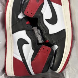 Air Jordan 1 High Retro OG White/Black/Varsity Red Size 11.5