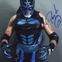 Penta Zero Miedo ,WWE : JSA Certifide