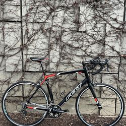 Felt Road Bike – 61cm (Fits Like 58/59) – Shimano 105 – Ultegra Brakes – Lightweight – Tubeless Ready