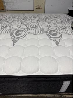eastern king pillow top pocket coil mattress