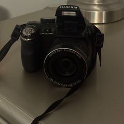 Fujifilm FinePix S2950