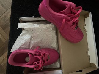 Women Nike Air Force 1 Size 6