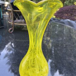 Vintage Yellow and White Mid Century Hand Blown Glass Flower Vase. Small Yellow & White Swirl Splatter Stretch Vase. Speckled Art Glass Vase