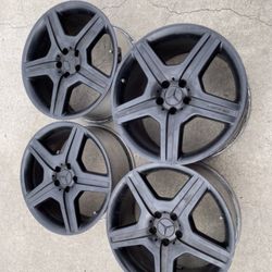 4 — 19x9.5 19x9 5x112 5x4.41 Stock Mercedes Benz S550 S600 S63 S65 AMG Stock Wheels  RIMS!
