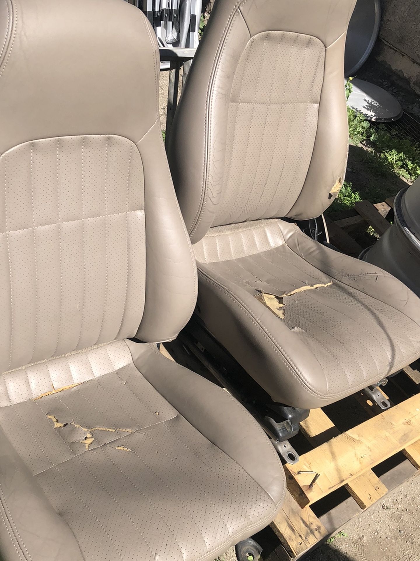 F body seats