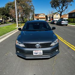 2016 Volkswagen Jetta · Sports