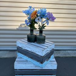 Transparent Green Vase With Fake Flowers (2)