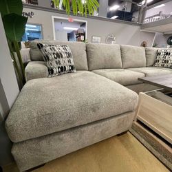 Ballinasloe Platinum Oversized Sectional 