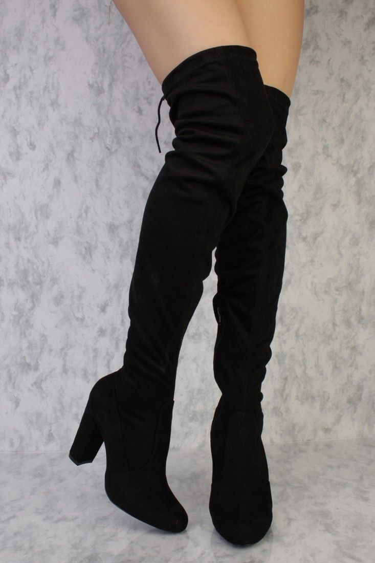 Black suede knee high boots 👢size 8
