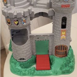 FISHER PRICE CASTLE VINTAGE