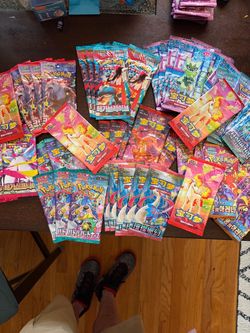 Foreign exclusive Pokemon booster pack