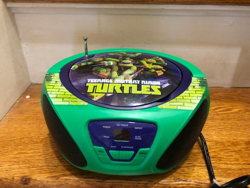 Teenage Mutant Ninja Turtles Boombox FM/ FM Boombox RAdio w/ CD Player AC/DC EXCELLENT