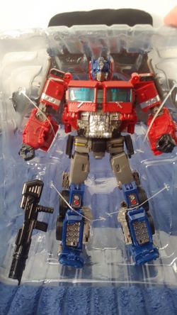 Transformers Studio Series SS 38 Bumblebee Movie Optimus Prime  Complete Figure