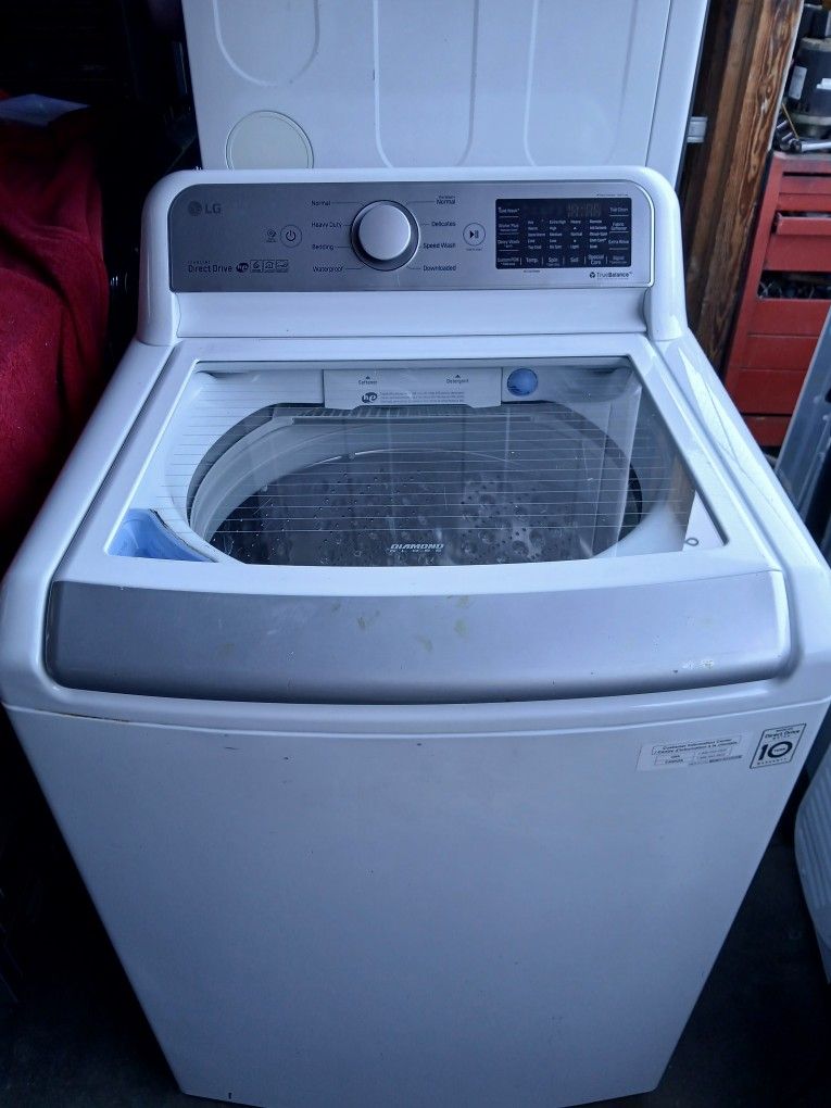 LG Washer PU In Canyon Country 
