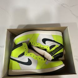 Jordan 1 High OG Visionaire Size 8 Men’s Shoes 