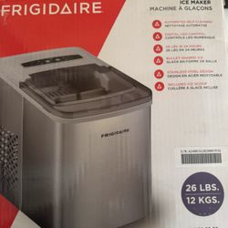 Ice Maker - Frigidaire 