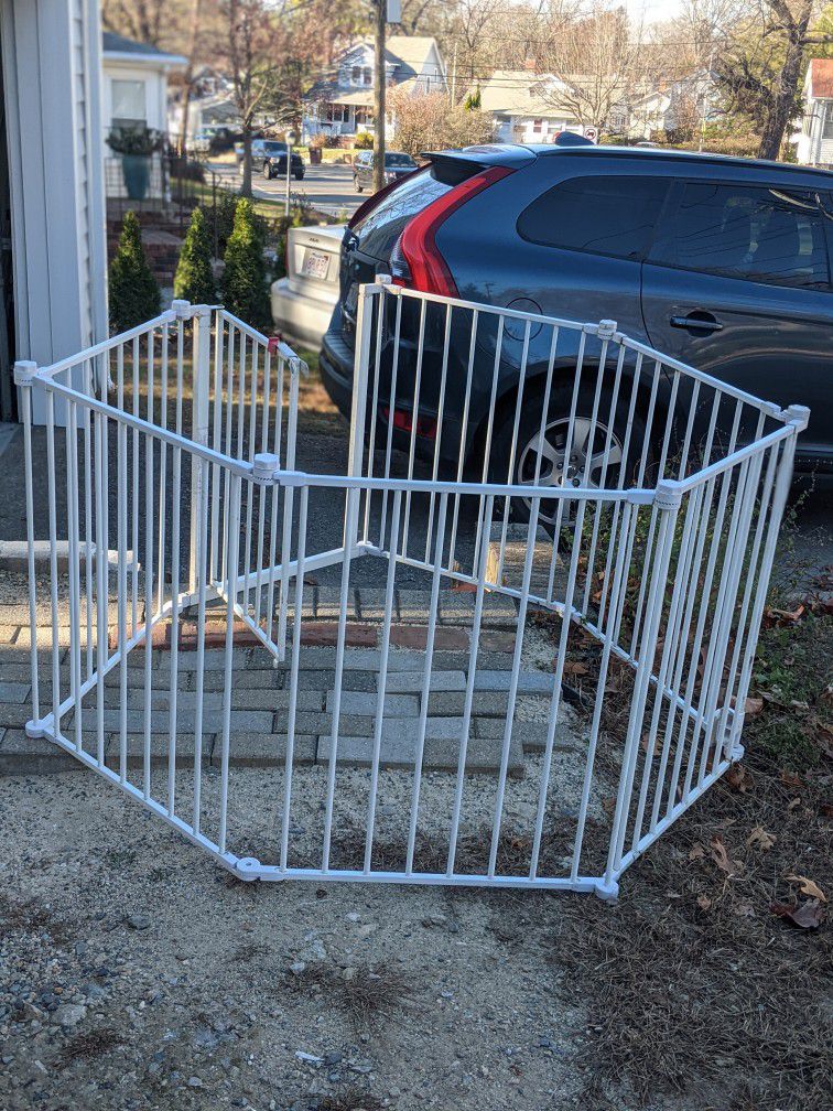 Metal Fence Gate for Children or Pets 