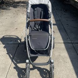 Uppababy Vista V2 – Emmett (Great Condition)