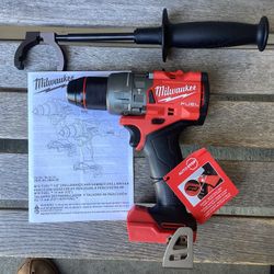 Milwaukee M18 FUEL Hammer Drill/Driver 1/2”.   Brand NEW.   Tool Only.  NUEVO.