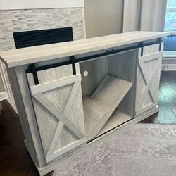 Farmhouse Sliding Barn Door TV Stand – Gray Wood