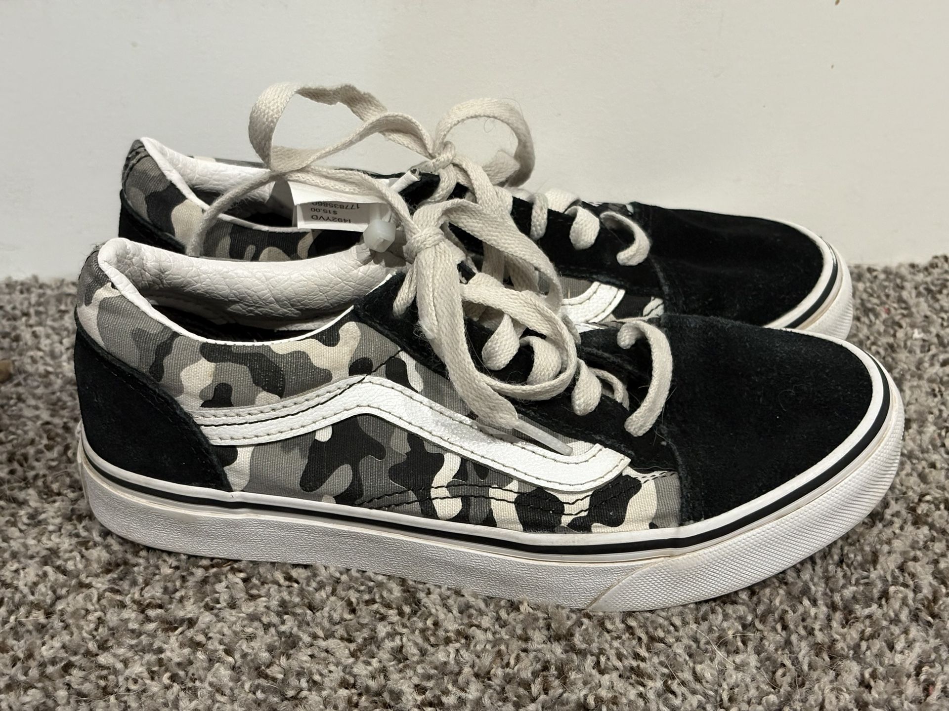 Vans Old Skool Low tops Big Kid Size 3Y