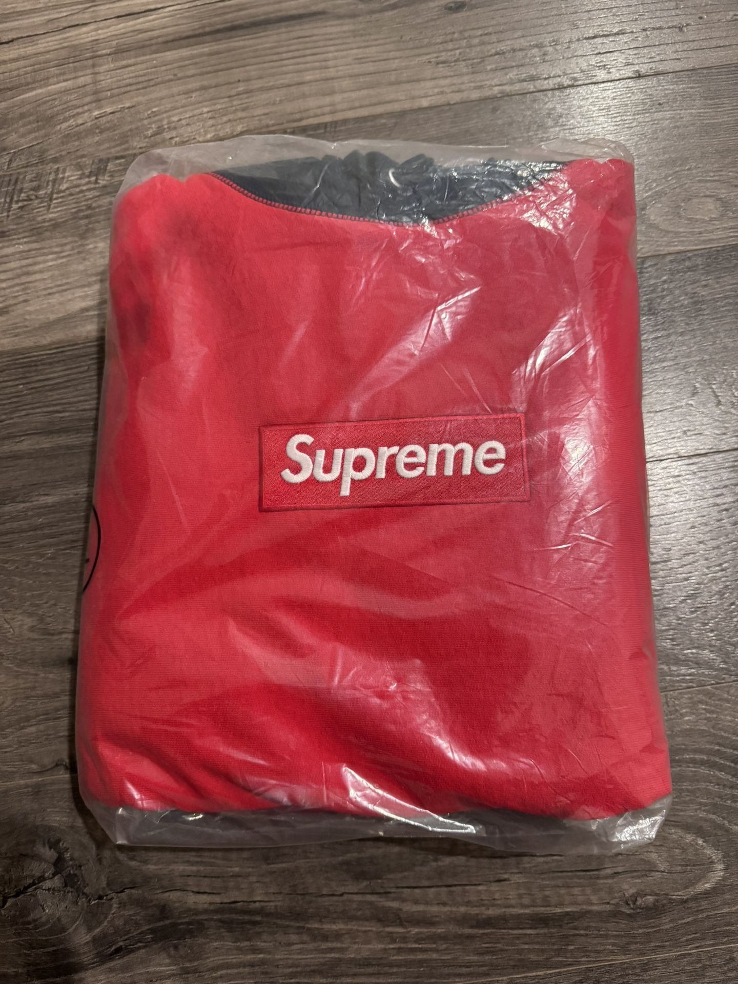 Size XL Supreme FW24 Multicolor Box Logo Sweater Hoodie Brand New