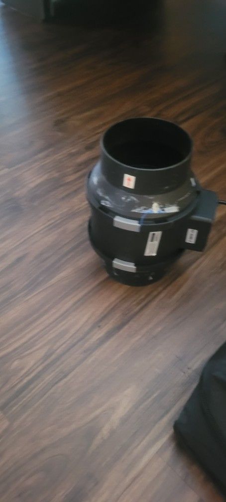 5x5 Vivosun Grow Tent With Fan