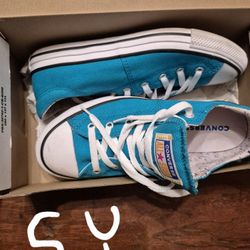 Converse Low Tops