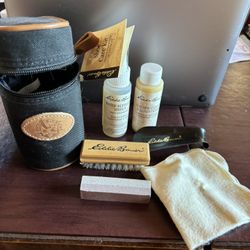 Eddie Bauer Vintage NWT Travel Size Care Kit In Nylon Bag 
