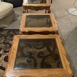 End table for sale, hundred dollars