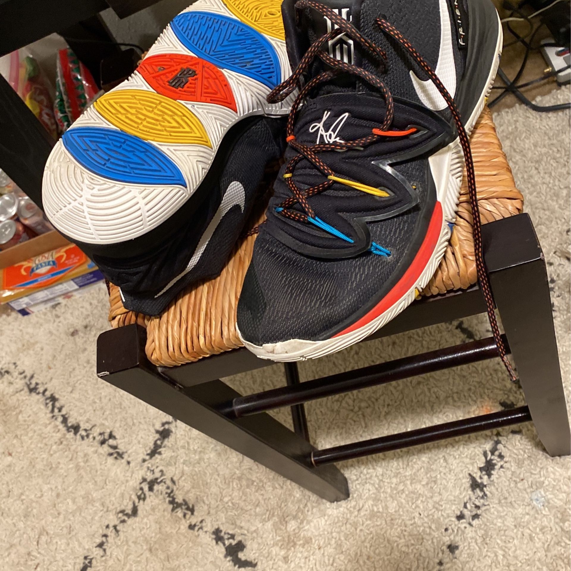 Friends Special Addition Nike Jordan’s! Mens 13