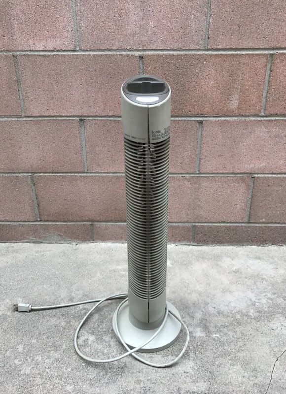 Ionic breeze quadra air purifier