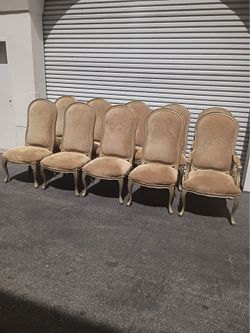 Set of 10 Benetti’s Italia Luxury Dining Chairs – High-Back-beautiful condition