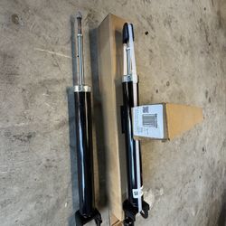 G37 Coupe rear shocks