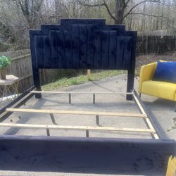 King Velvet Bed