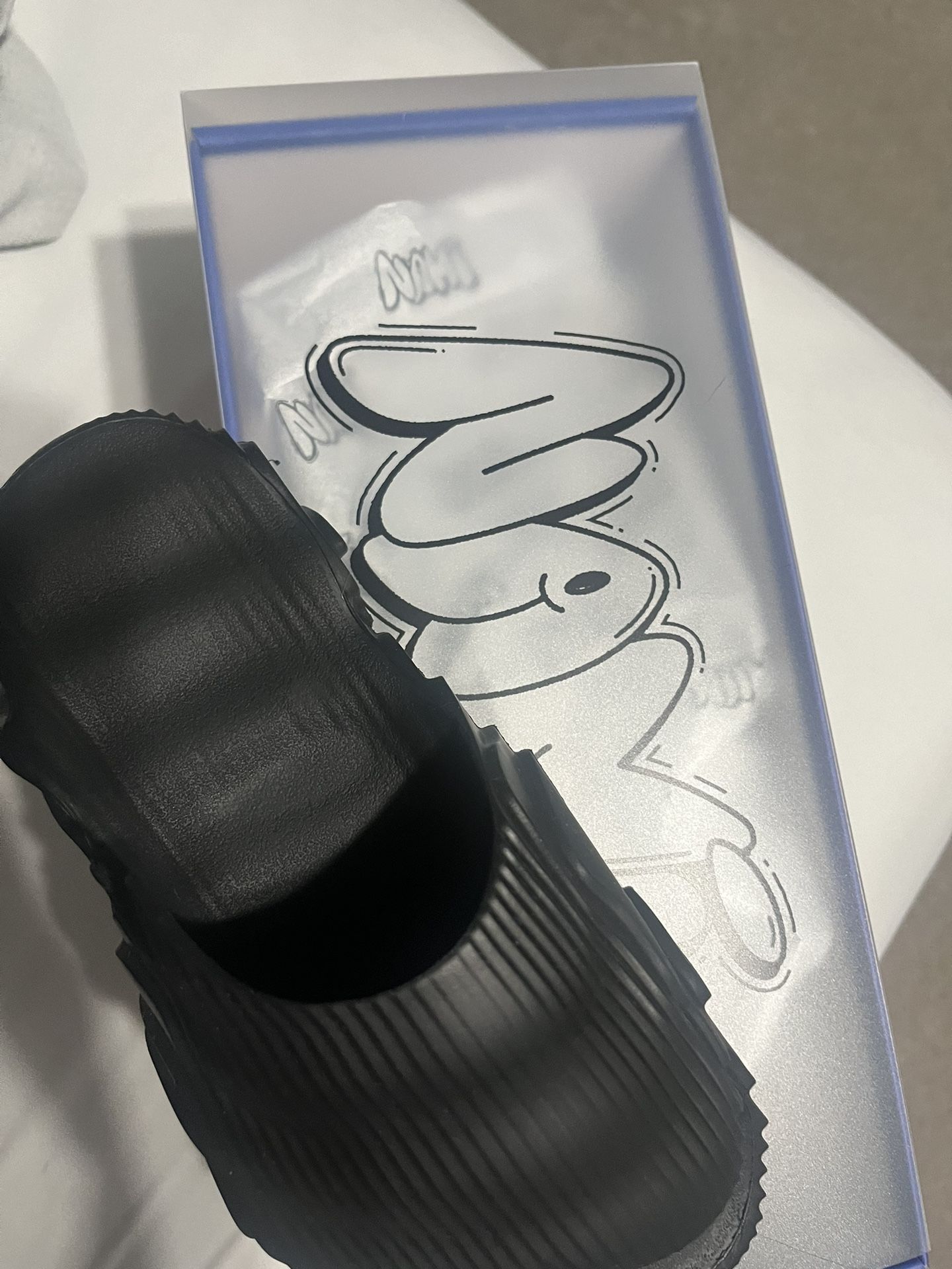 Kids Nami Slides- BRAND NEW!!