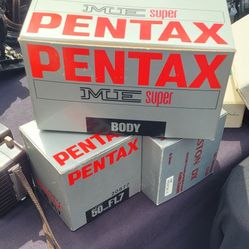 Pentax M E Super 